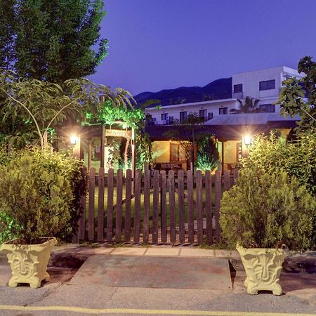 סטאברוס Lotos Apartments מראה חיצוני תמונה