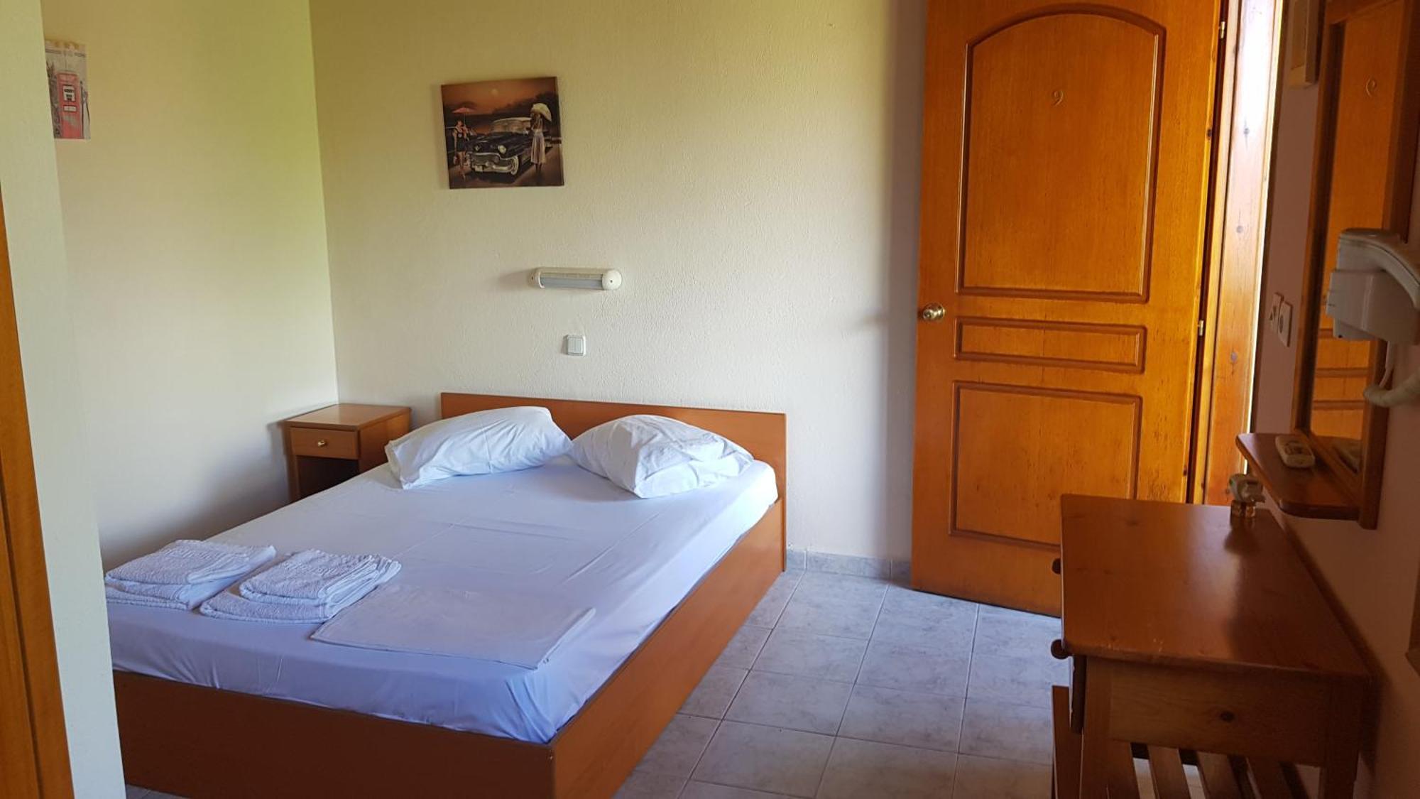 סטאברוס Lotos Apartments חדר תמונה