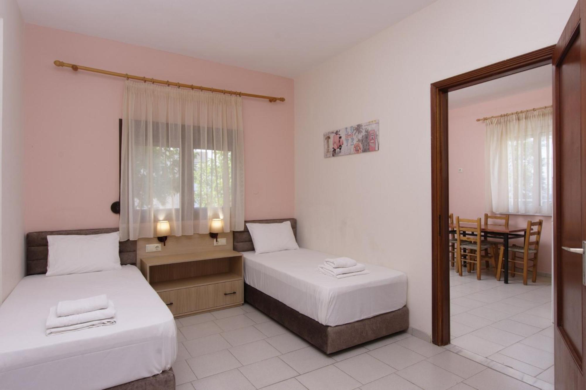 סטאברוס Lotos Apartments חדר תמונה