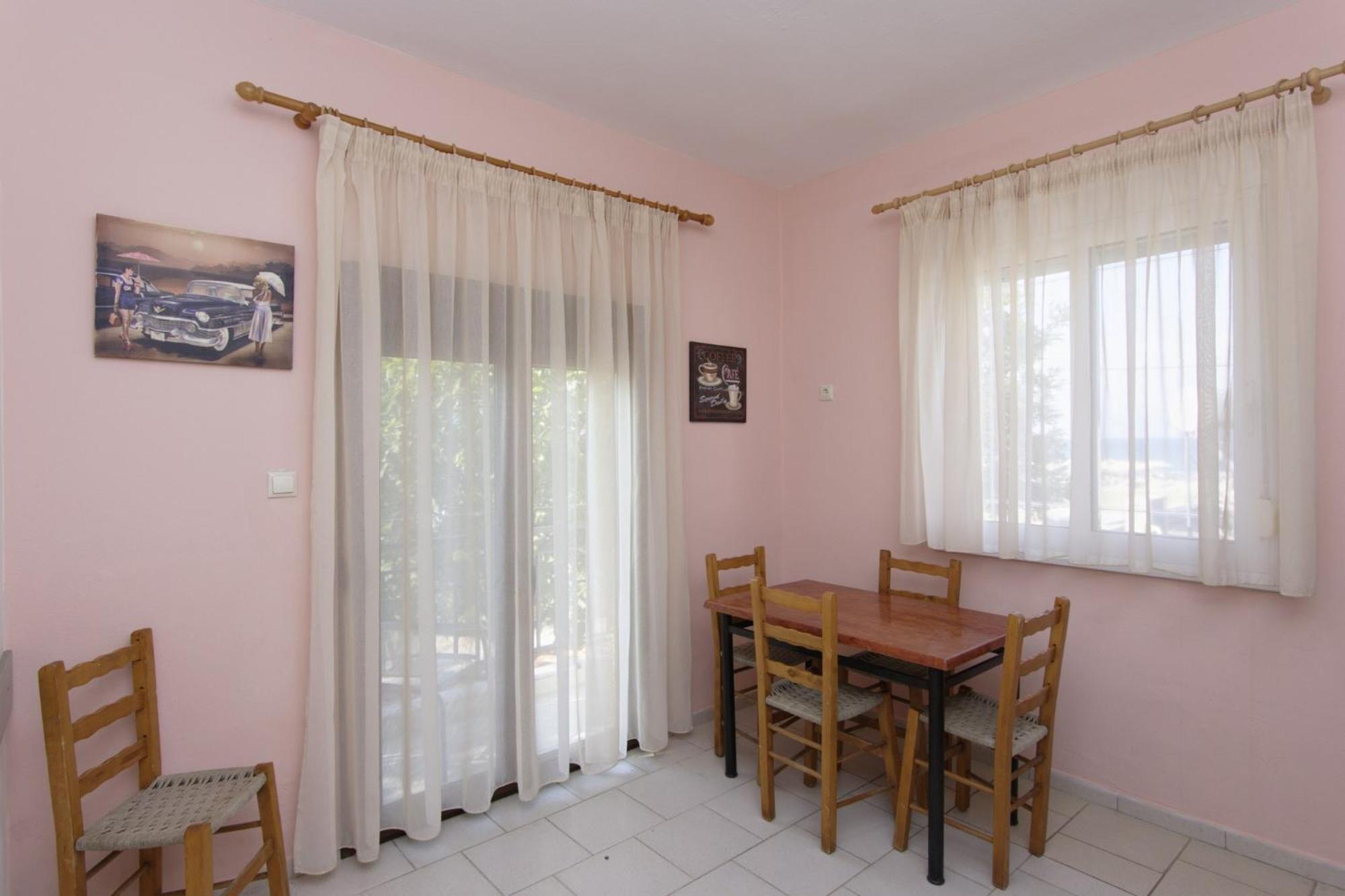 סטאברוס Lotos Apartments חדר תמונה