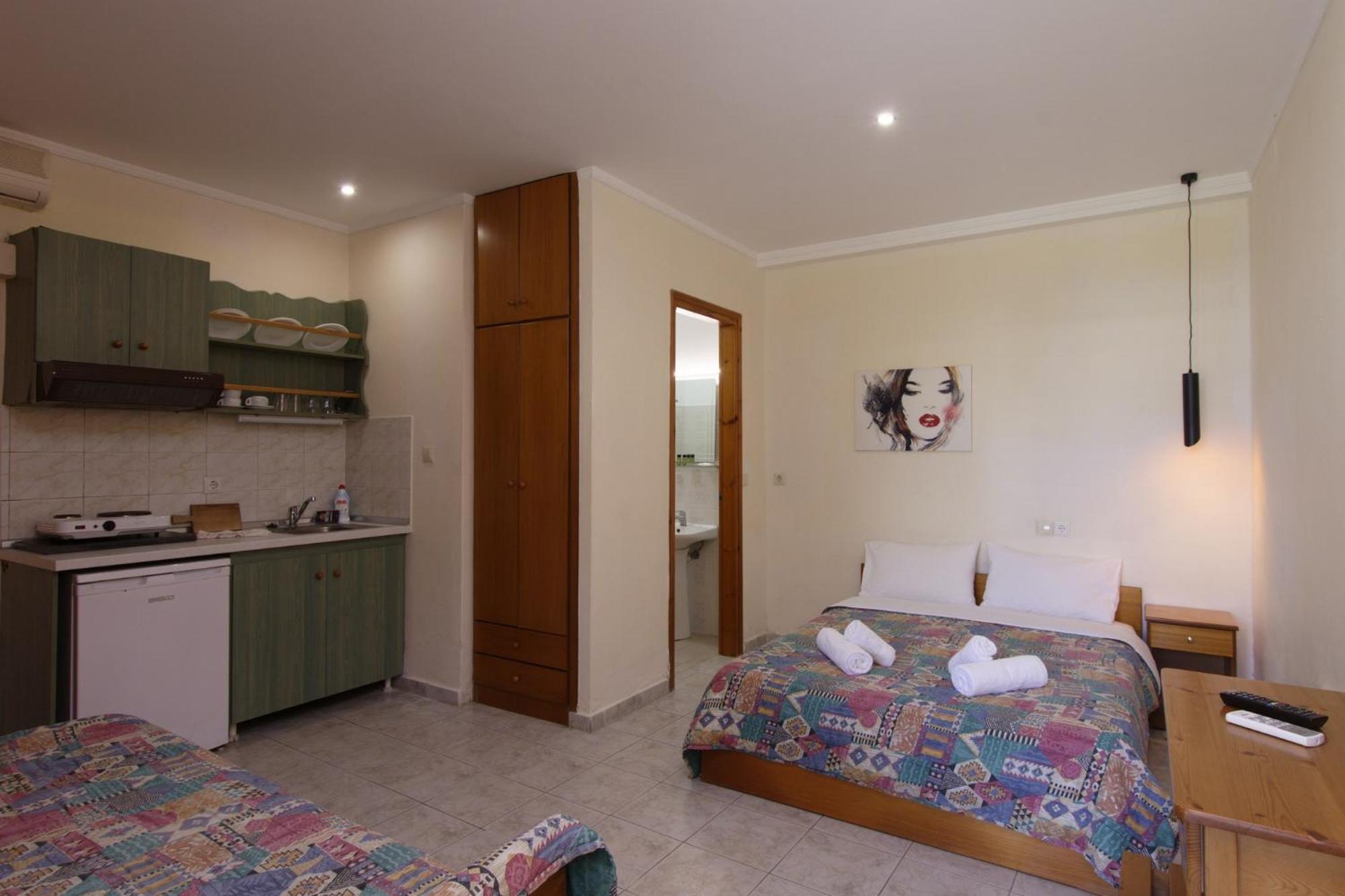 סטאברוס Lotos Apartments חדר תמונה