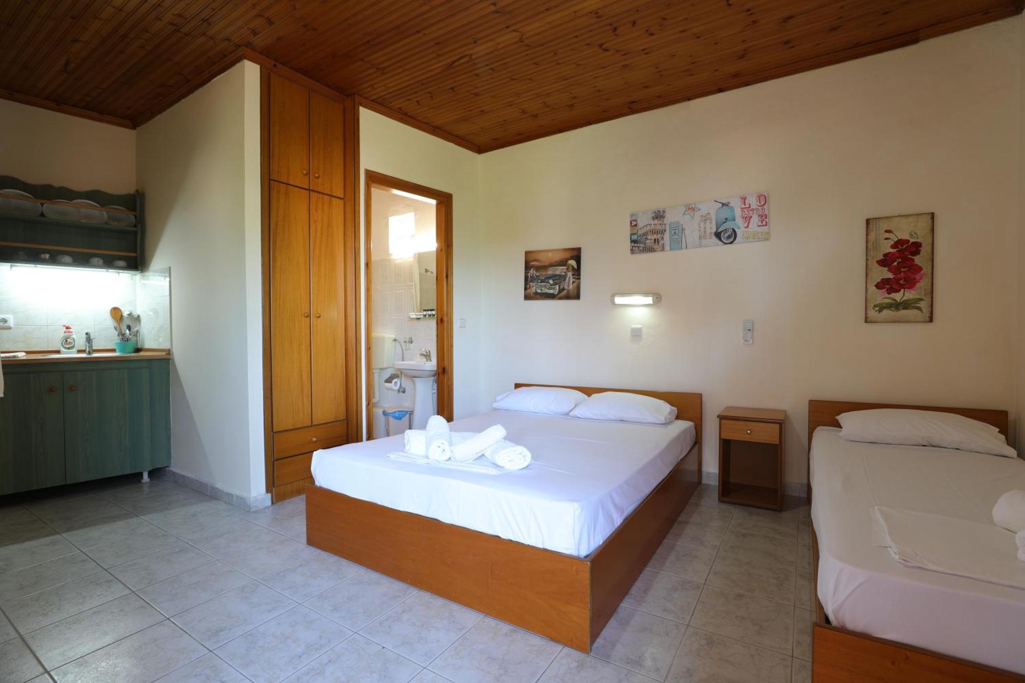סטאברוס Lotos Apartments חדר תמונה